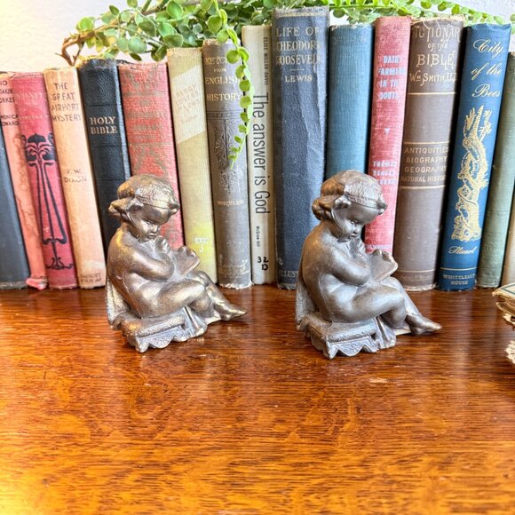 ♥️SOLD♥️Vintage Cast Metal Puti Figurines - Picture 7 of 13
